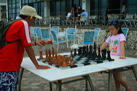 08_wooden_chess_beach_12