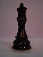 chess_queen_pieces_8_15