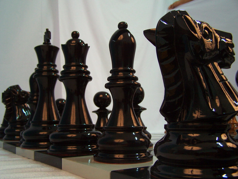 wooden_chess_set_12_22.jpg
