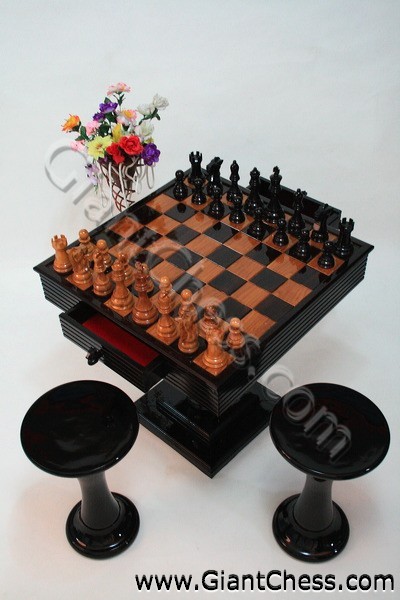 dark_color_chess_table_01.jpg