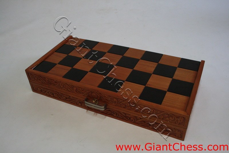 carve_chess_board_05.jpg