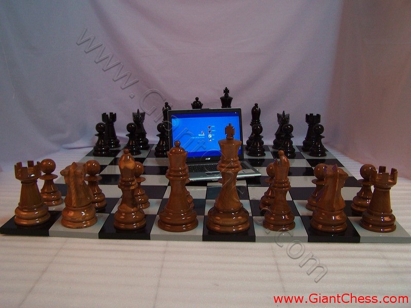 wooden_chess_board_12_17.jpg