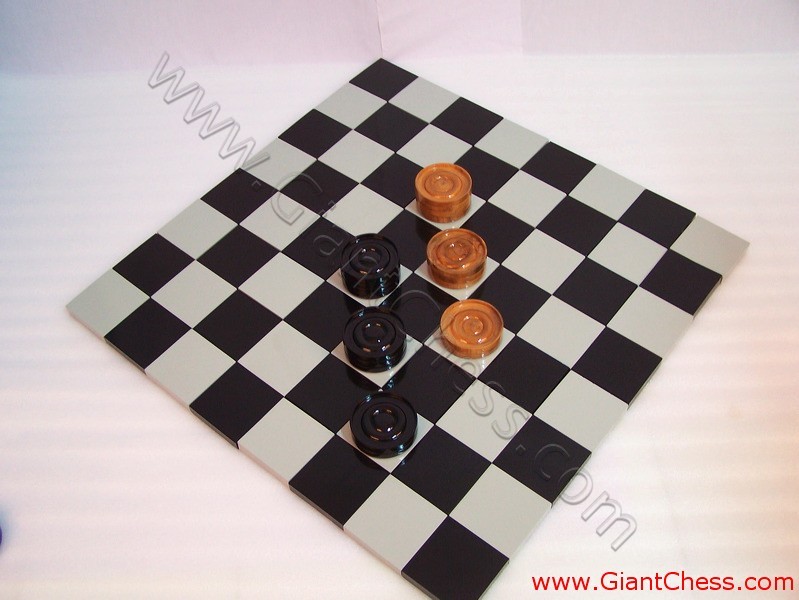 wooden_chess_board_8_06.jpg