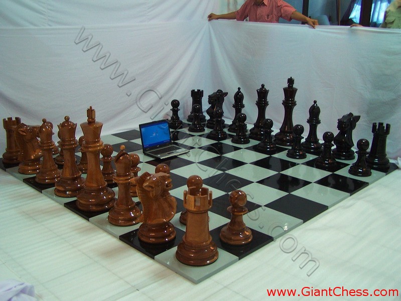 wooden_chess_board_24_02.jpg