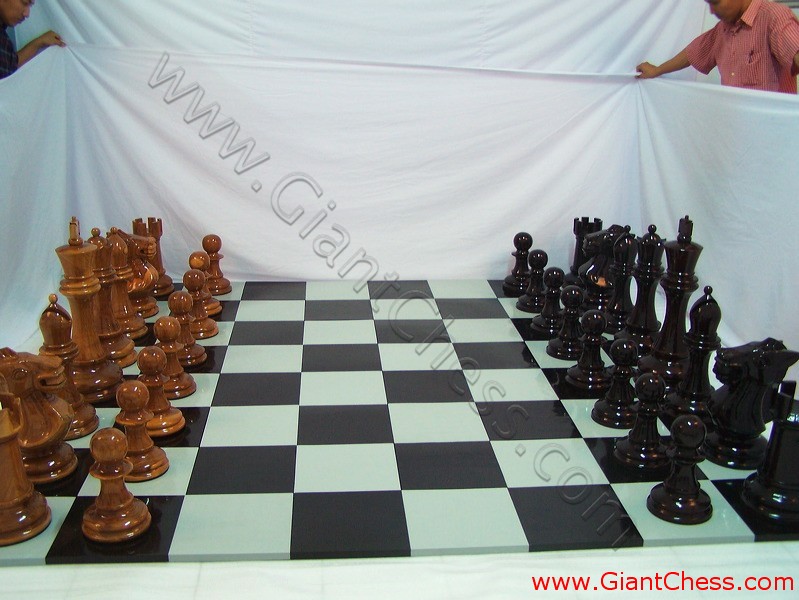 wooden_chess_board_24_15.jpg