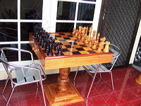 chess_table_natural_wood_06
