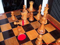 chess_table_natural_wood_07