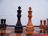 chess_table_natural_wood_11