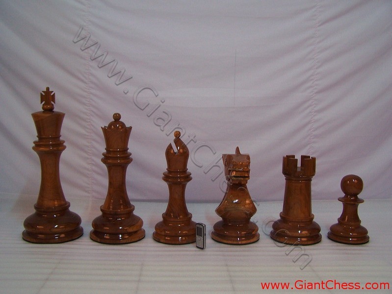 big_chess_pieces_26.jpg
