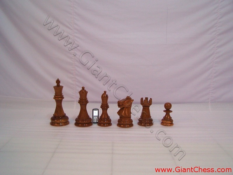 big_chess_pieces_34.jpg