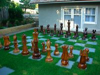 garden_chess_garage