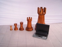 giant_chess_and_laptop_04