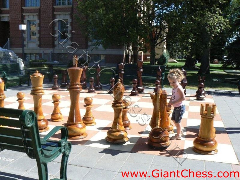 48inchi_giant_chess_01.jpg