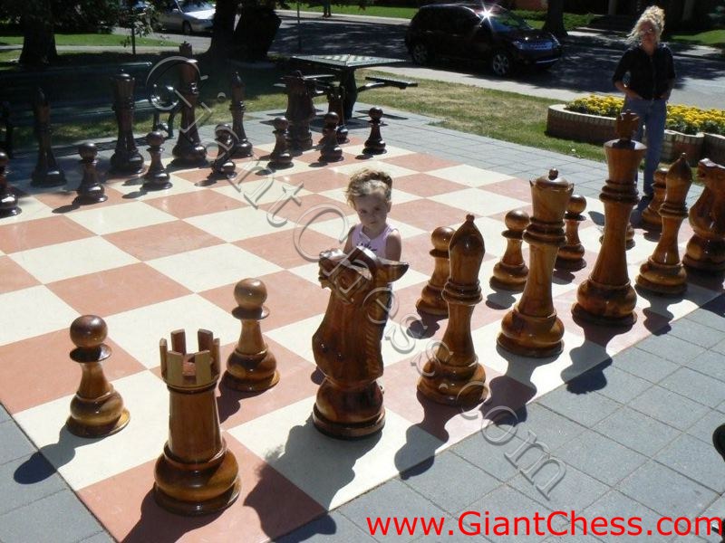48inchi_giant_chess_05.jpg