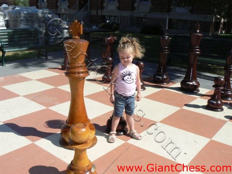 48inchi_giant_chess_09.jpg