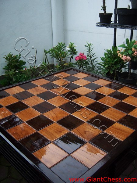outdoor_chess_table_06.jpg