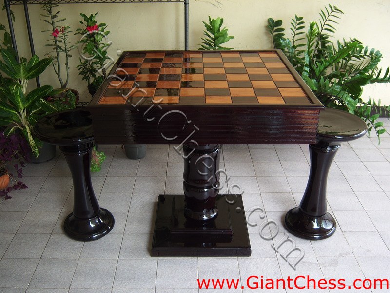 outdoor_chess_table_08.jpg