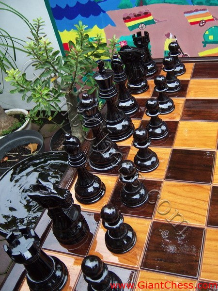 outdoor_chess_table_18.jpg