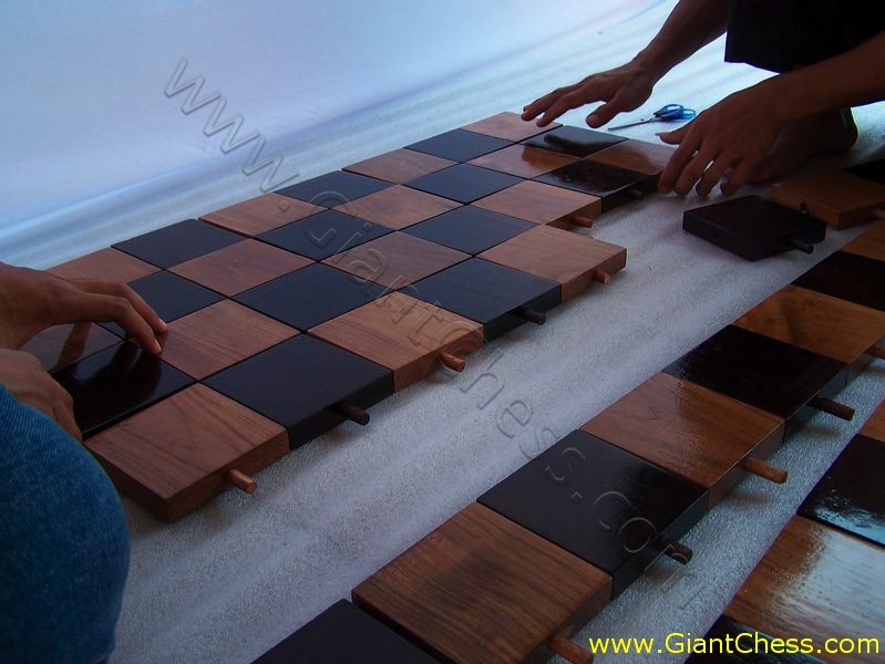 wooden_chess_board_09.jpg