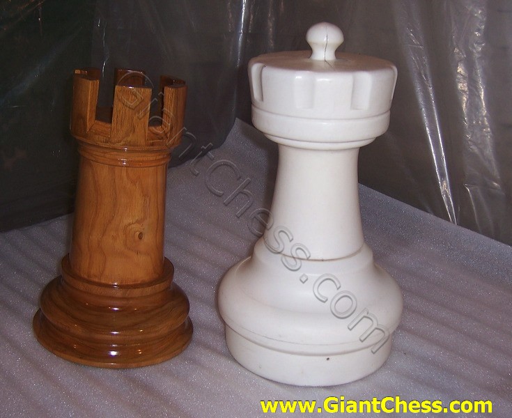 wooden_chess_and_plastic_05.jpg