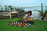 08_wooden_chess_beach_01