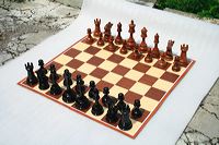 3 inchi checkers pieces