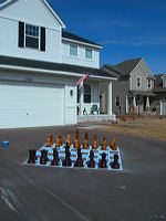 outdoor_chess_and_usa_flag