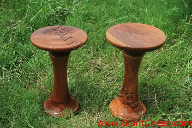 teak_stools_01.jpg