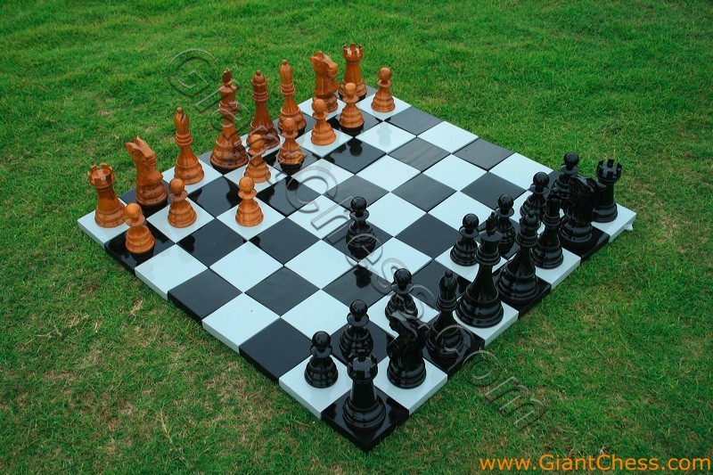 08_wooden_chess_beach_02.jpg