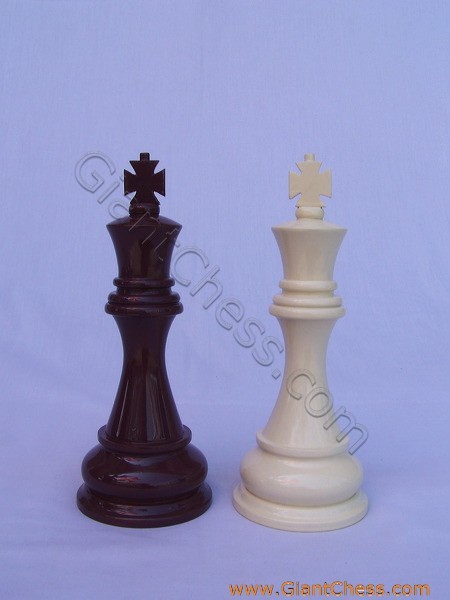 chestnut_brown_vs_edelweis.jpg