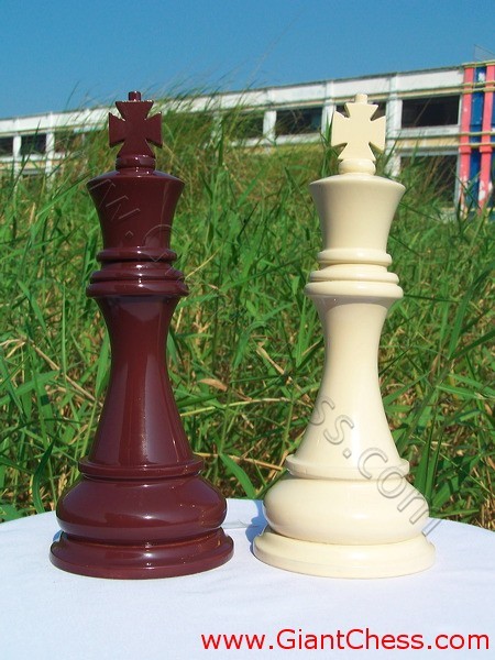 chestnut_brown_vs_edelweis.jpg