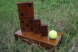 wooden_giant_dominoes_02