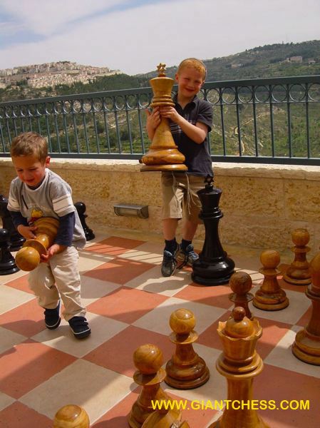 outdoor_chess_jerusa_146d55.jpg