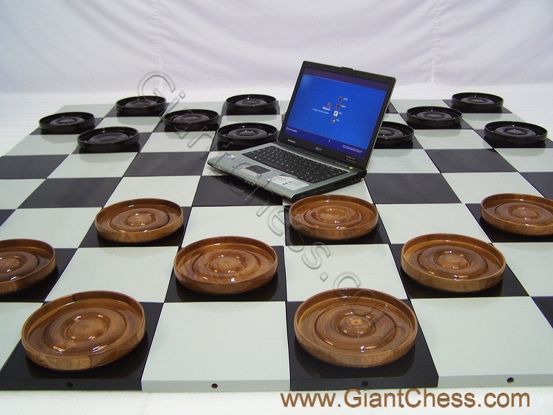 checker_pieces_16_03.jpg