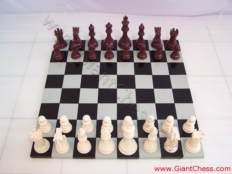 brown_vs_plaza_red_07.jpg