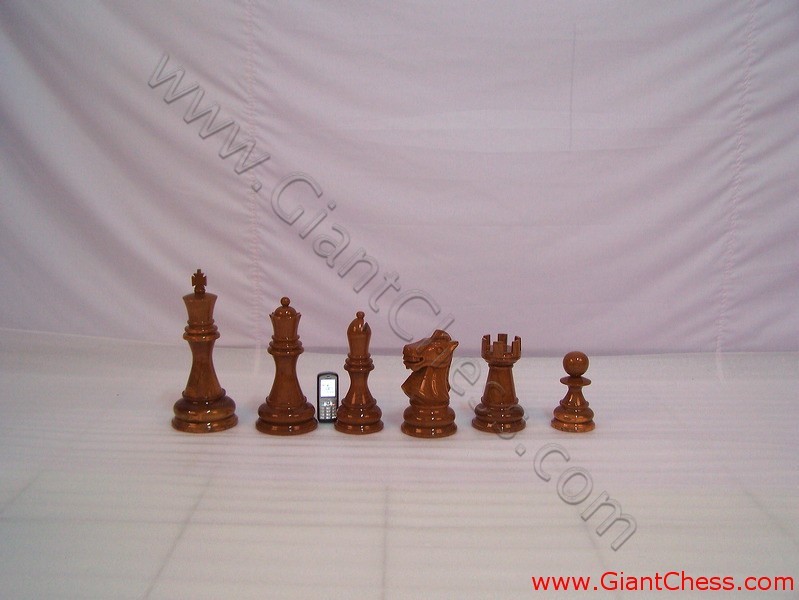 big_chess_pieces_34.jpg