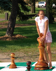 wood_giant_chess_61
