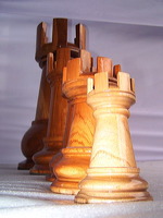 giant_chess_and_laptop_13