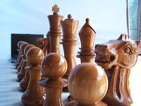 giant_chess_and_laptop_24