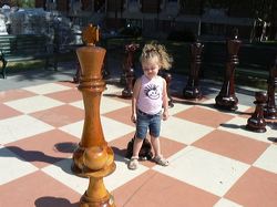 48inchi_giant_chess_09