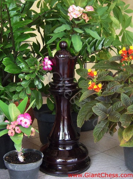 teak_patio_chess_03.jpg