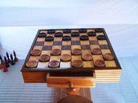 wooden_chess_table_02