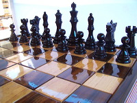 wooden_chess_table_03