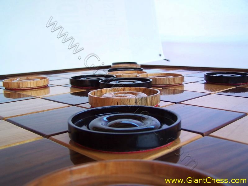 wooden_chess_table_17.jpg